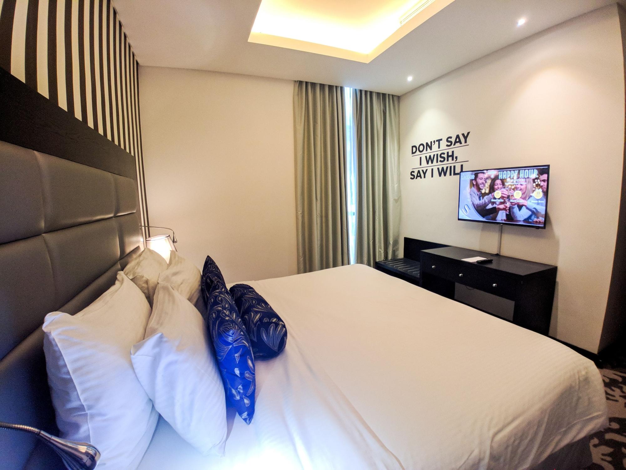 Signature 1 Hotel Tecom Dubai Dış mekan fotoğraf
